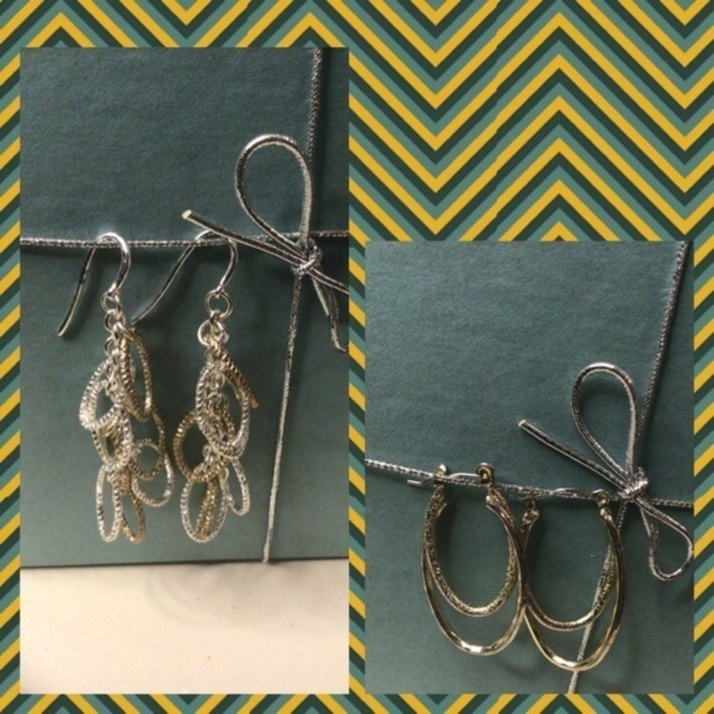 2 set of earrings in gold/ Silver color